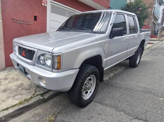MITSUBISHI L200 2.5 GL 4X4 CD 8V TURBO DIESEL 4P MANUAL MITSUBISHI L200 2.5 GL 4X4 CD 8V TURBO DIESEL 4P MANUAL